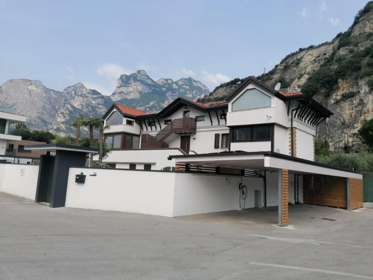 Torbole Lake Front Torbole Sul Garda Luaran gambar
