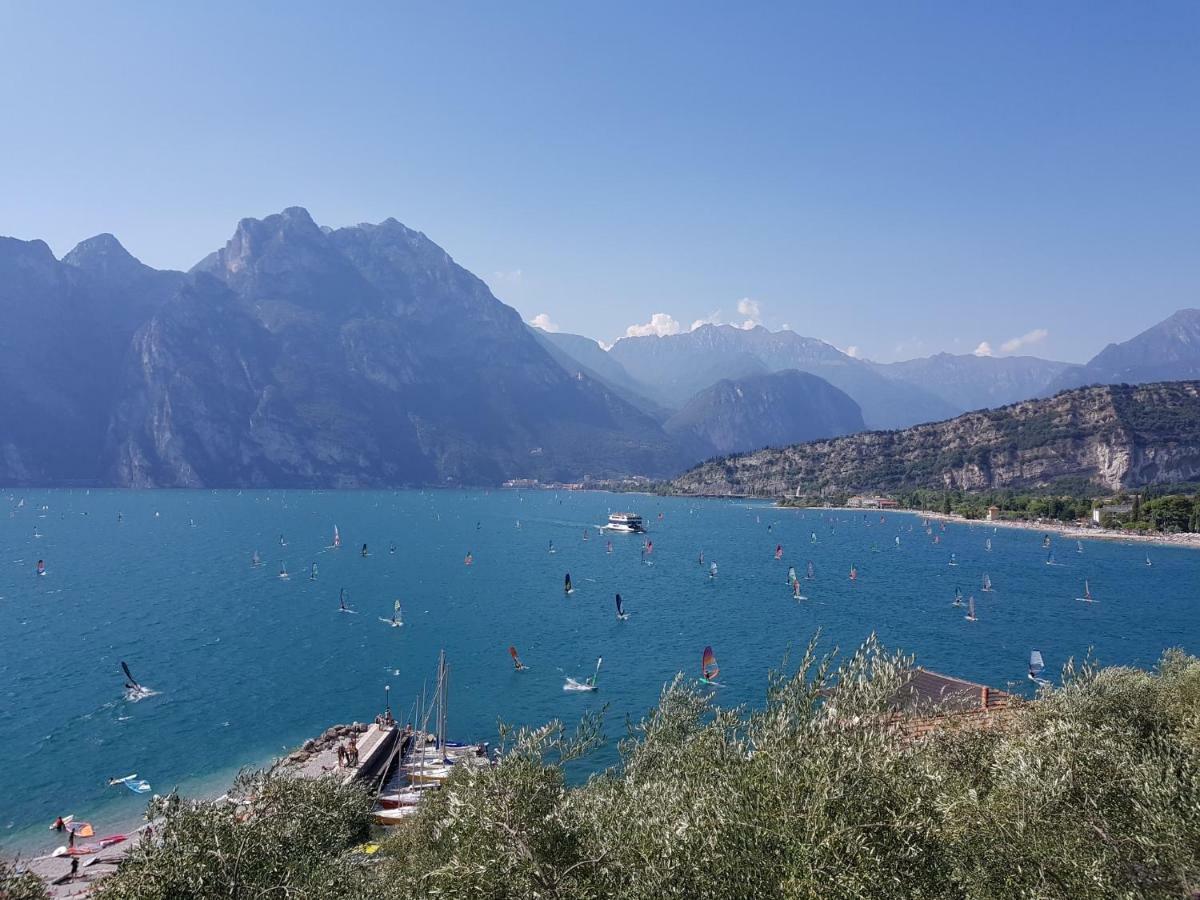 Torbole Lake Front Torbole Sul Garda Luaran gambar